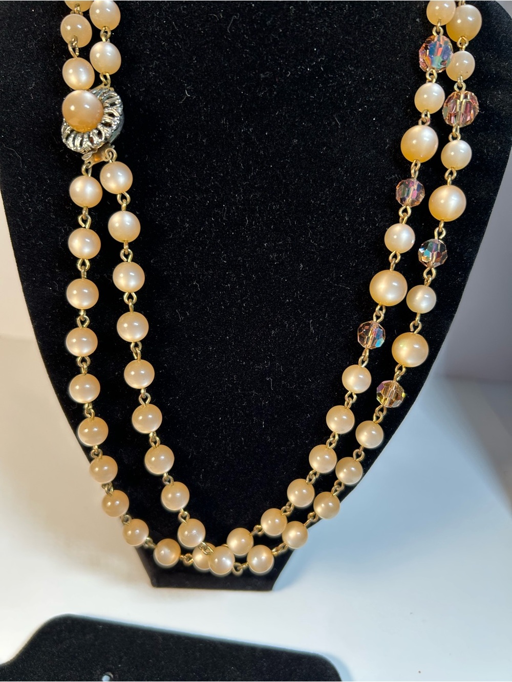 Vtg Double-Strand Lucite Moonglow Champagne Peach Necklace with Crystal Accents